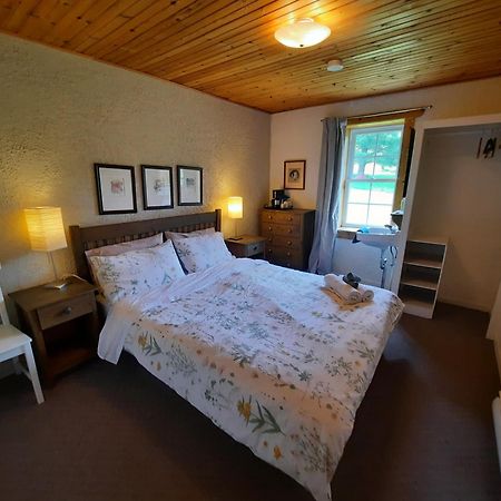 Auberge Schweizer Sutton Exterior photo