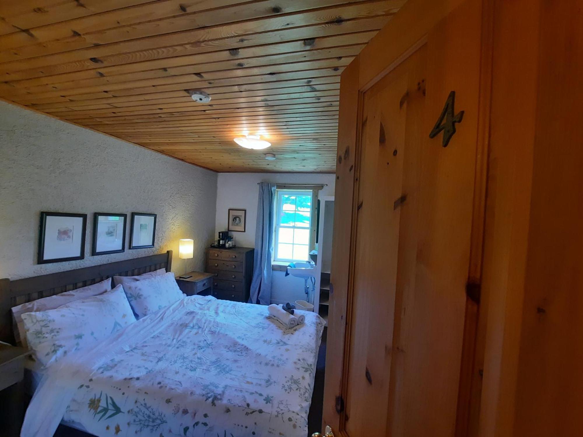 Auberge Schweizer Sutton Exterior photo